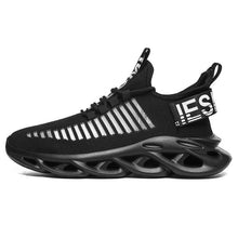 Charger l'image dans la galerie, Men Sneakers Black Mesh Breathable Running Sport Shoes Male Lace Up Non-slip Men Low Athletic Sneakers Casual Mens Shoes